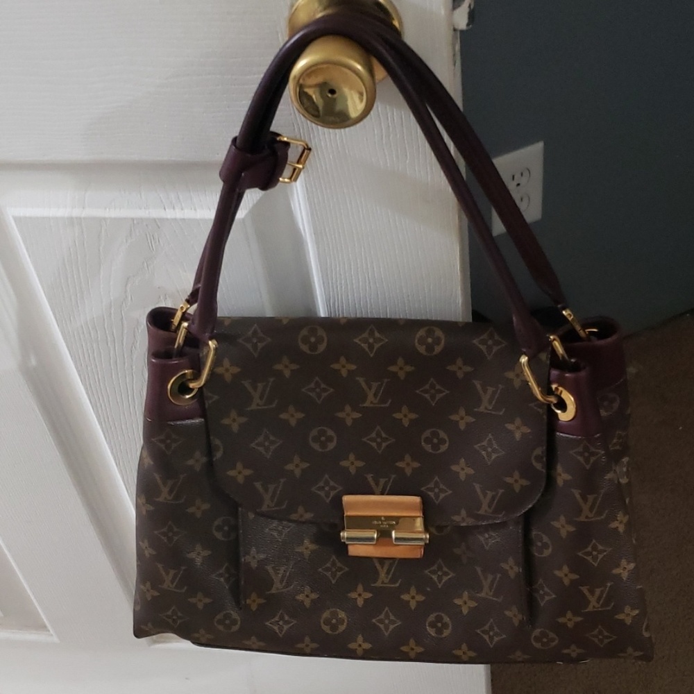 Handbags/shoulder bag